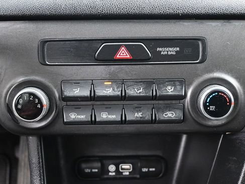 Used 2017 Kia Sportage LX image 14