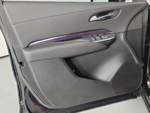 Certified 2023 Cadillac XT4 Luxury w/ Cold Weather Package FWD image 15