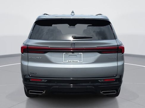 Used 2025 Buick Enclave Sport Touring w/ Power Package FWD image 5