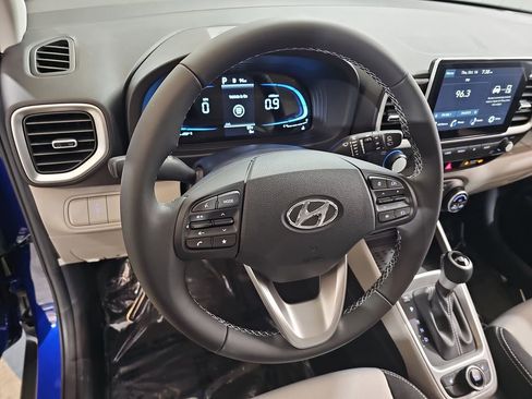 New 2026 Hyundai Venue SEL FWD image 15