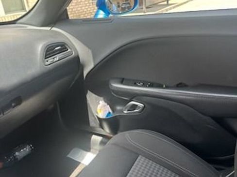 Used 2018 Dodge Challenger SXT RWD image 4