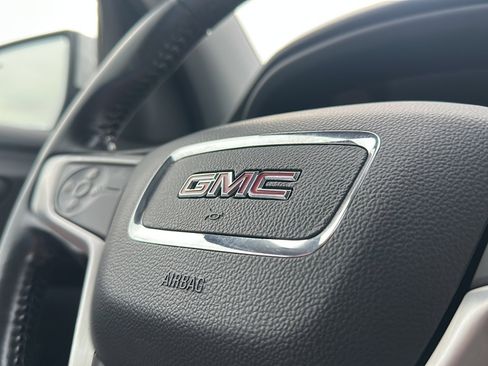 Used 2019 GMC Acadia SLT image 31