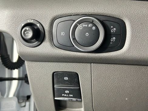 Used 2023 Ford Transit 350 XLT image 27