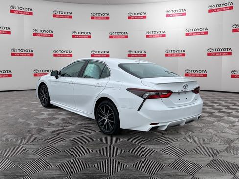 Certified 2024 Toyota Camry SE image 5