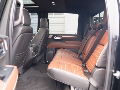 Used 2025 GMC Sierra 3500 Denali Ultimate AWD/4WD image 20