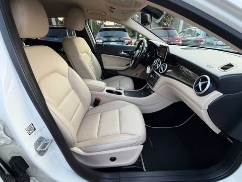Used 2015 Mercedes-Benz GLA 250 4MATIC image 12