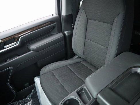 New 2026 GMC Sierra 2500 SLE w/ SLE Value Package; image 27