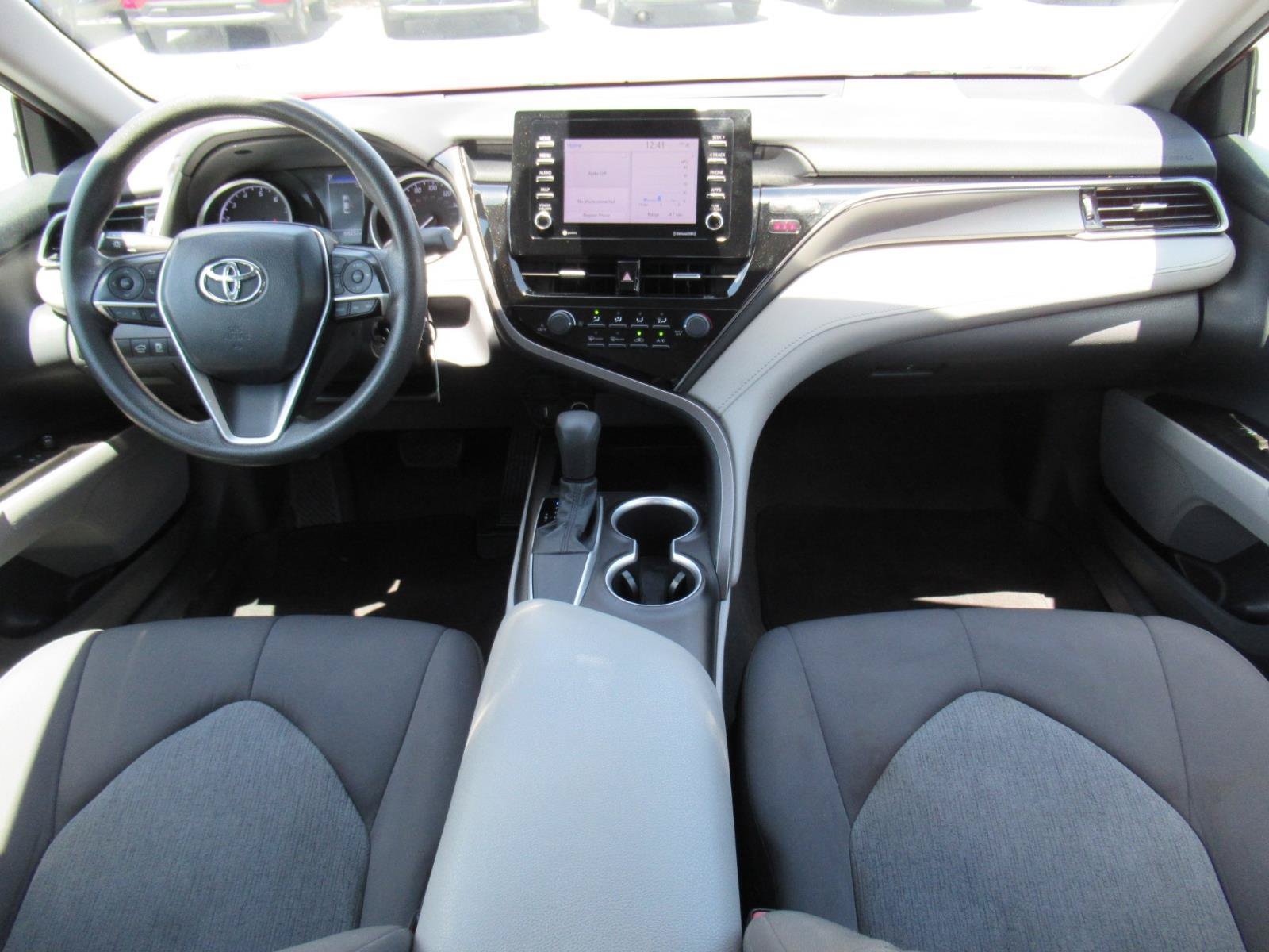 Used 2021 Toyota Camry LE FWD image 13