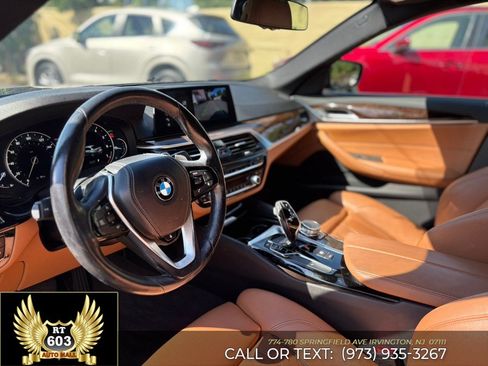 Used 2018 BMW 530i xDrive AWD/4WD image 18