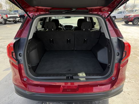 Used 2019 GMC Terrain SLE w/ LPO, Cargo Package image 38