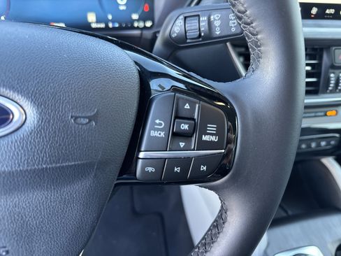 Used 2024 Ford Escape Platinum w/ Premium Technology Package image 33