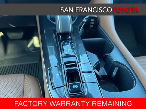 Used 2025 Toyota Crown Signia image 26