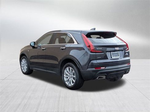 Certified 2023 Cadillac XT4 Luxury w/ Cold Weather Package image 7