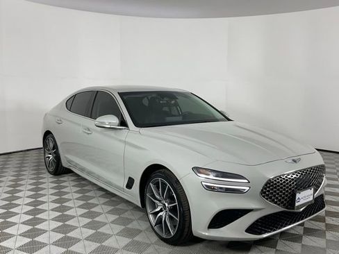 Used 2025 Genesis G70 2.5T RWD image 3