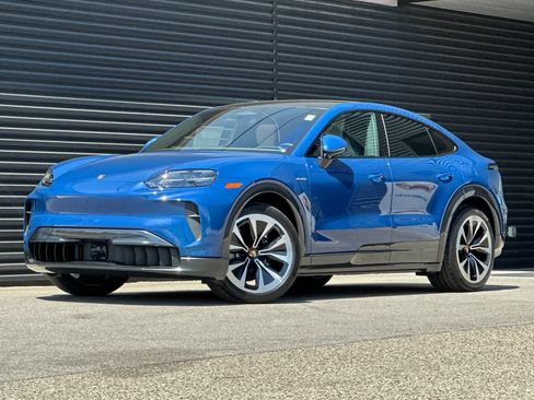 New 2026 Porsche Cayenne Electric Coupe AWD/4WD image 1