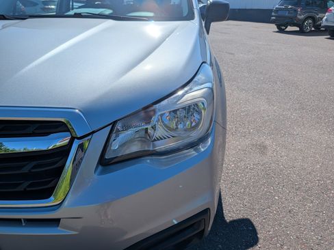 Used 2017 Subaru Forester 2.5i AWD/4WD image 16