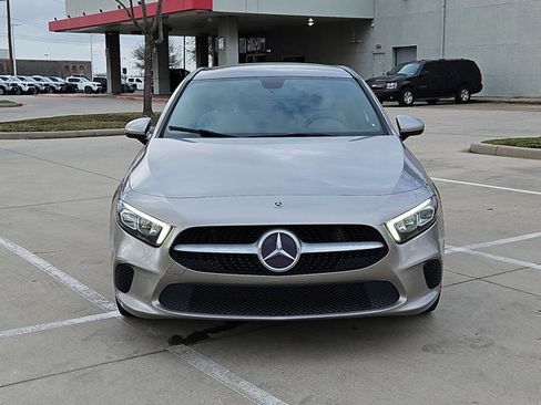 Used 2019 Mercedes-Benz A 220 image 2