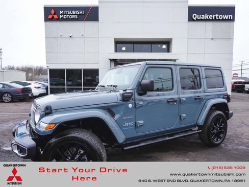 Used 2024 Jeep Wrangler Unlimited Sahara image 1