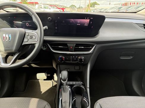 Used 2025 Buick Encore GX Preferred FWD image 14