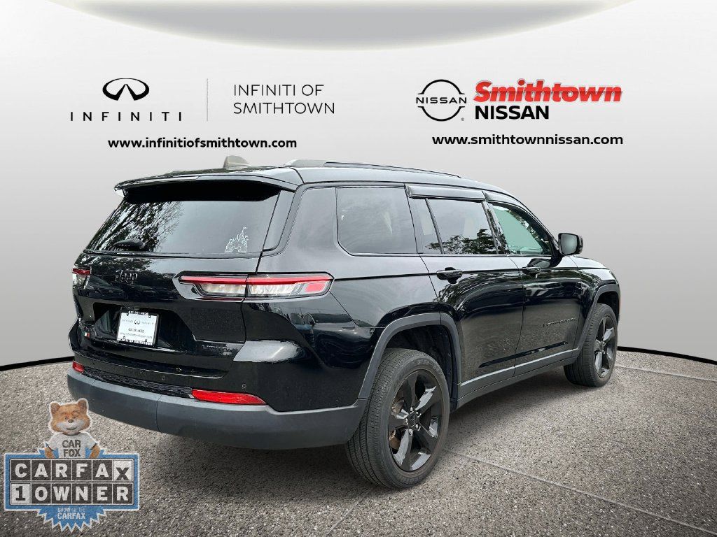 Used 2023 Jeep Grand Cherokee L Limited w/ Black Appearance Package AWD/4WD image 9