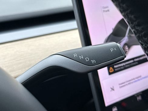 Used 2018 Tesla Model 3 Long Range image 21