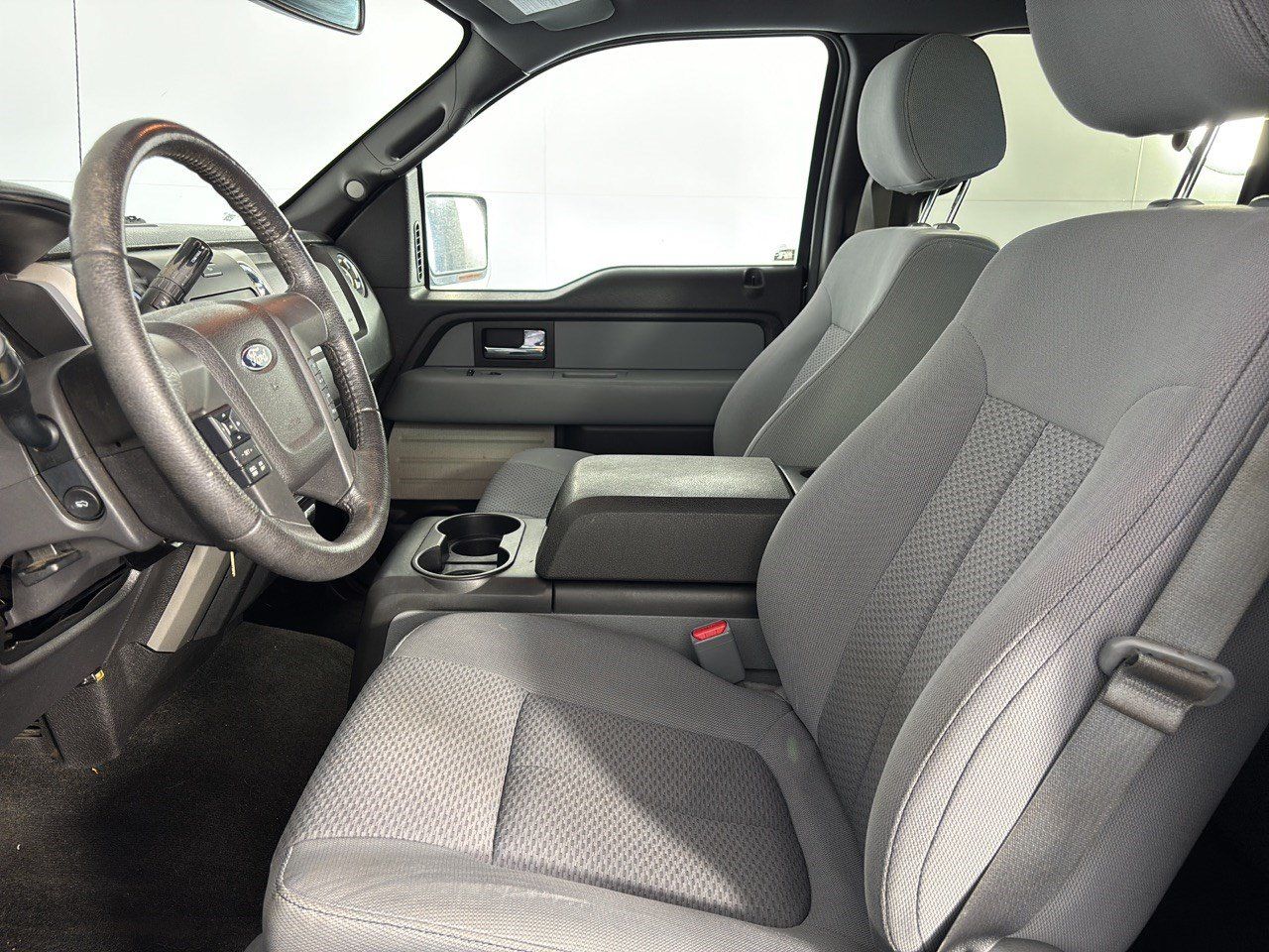 Used 2014 Ford F150 XLT w/ Equipment Group 302A Luxury RWD image 5