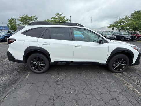 Used 2024 Subaru Outback Onyx Edition image 2