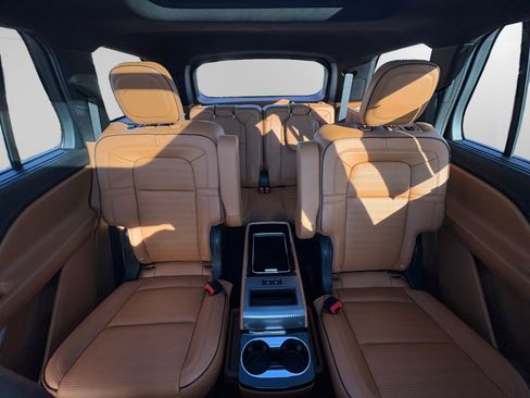 Certified 2023 Lincoln Aviator Black Label w/ Dynamic Handling Package image 13