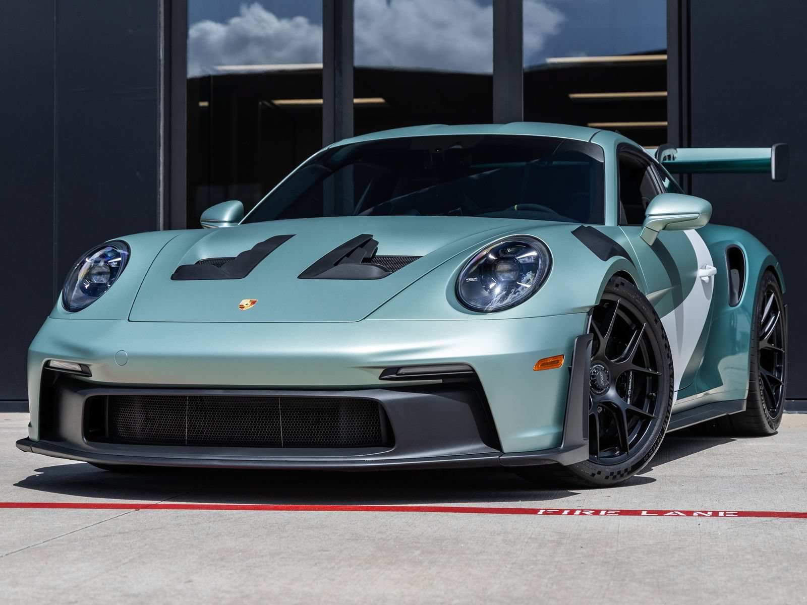 Certified 2024 Porsche 911 GT3 RS RWD image 1