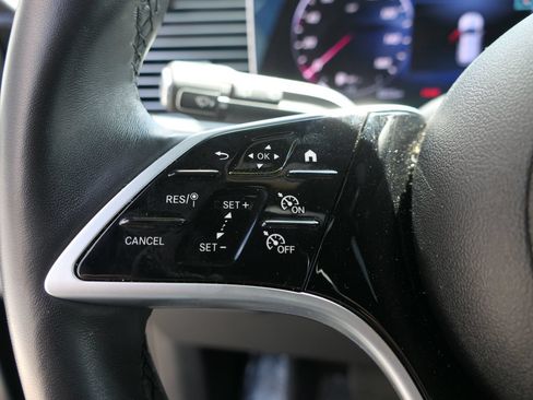 Used 2025 Mercedes-Benz GLE 450 4MATIC image 13