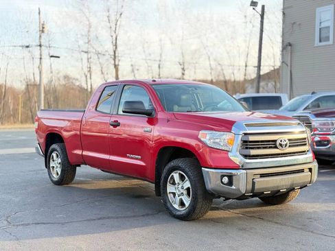 Used 2015 Toyota Tundra SR5 image 4
