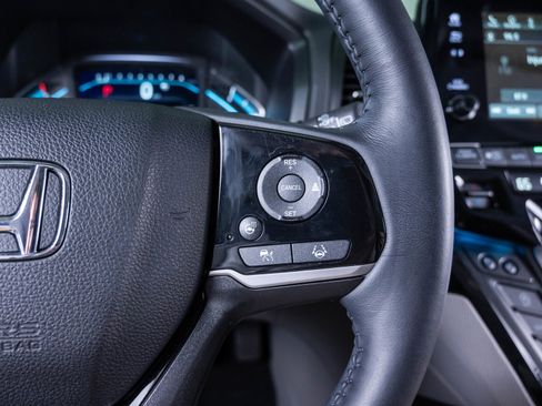 Used 2023 Honda Odyssey Elite image 22