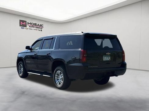 Used 2018 Chevrolet Suburban LT AWD/4WD image 7