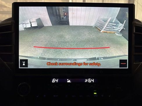 Used 2023 Toyota Tundra Limited w/ Power Package image 10