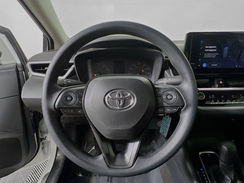 Used 2024 Toyota Corolla LE image 18