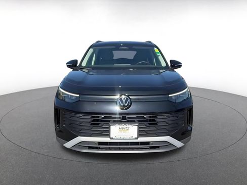 Used 2026 Volkswagen Tiguan SE FWD image 4