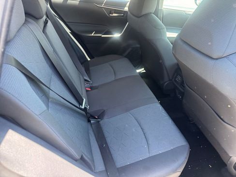 Used 2025 Toyota RAV4 XLE AWD/4WD image 20