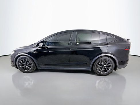 Used 2023 Tesla Model X image 4