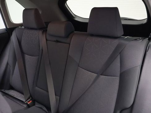 Used 2019 Toyota RAV4 XLE w/ Convenience Package FWD image 18