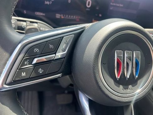 Used 2025 Buick Envision Preferred AWD/4WD image 28