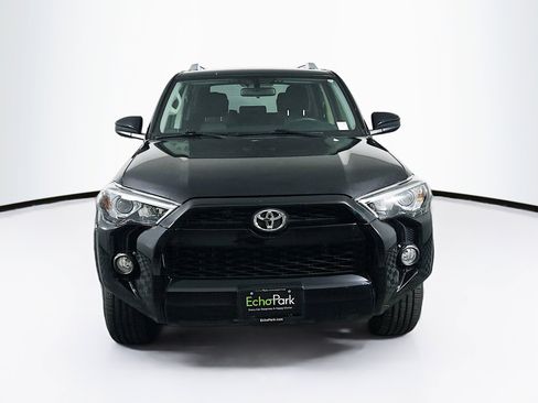 Used 2018 Toyota 4Runner SR5 image 2