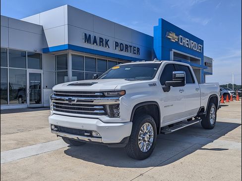 Used 2020 Chevrolet Silverado 2500 High Country w/ Technology Package AWD/4WD image 1