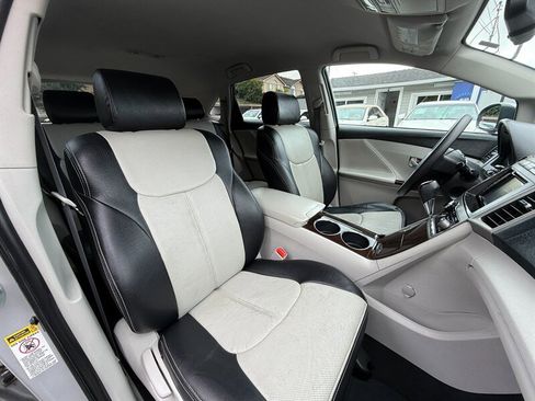 Used 2009 Toyota Venza image 13