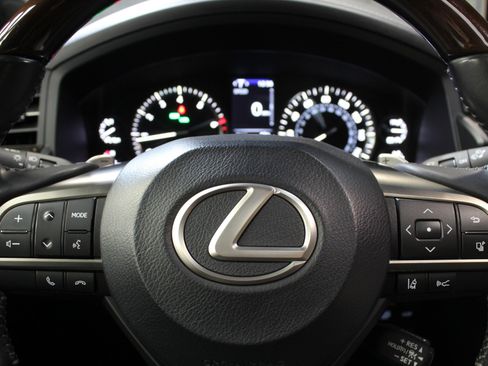 Used 2019 Lexus LX 570 4WD w/ Inspiration Series image 53