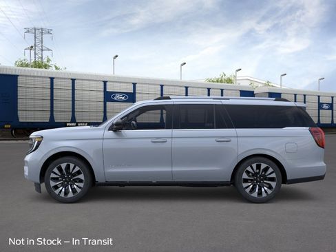 New 2026 Ford Expedition Max Platinum AWD/4WD image 3