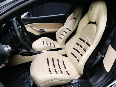 Used 2016 Ferrari 488 GTB image 53