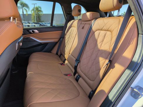 Certified 2024 BMW X5 xDrive40i w/ M Sport Package image 31