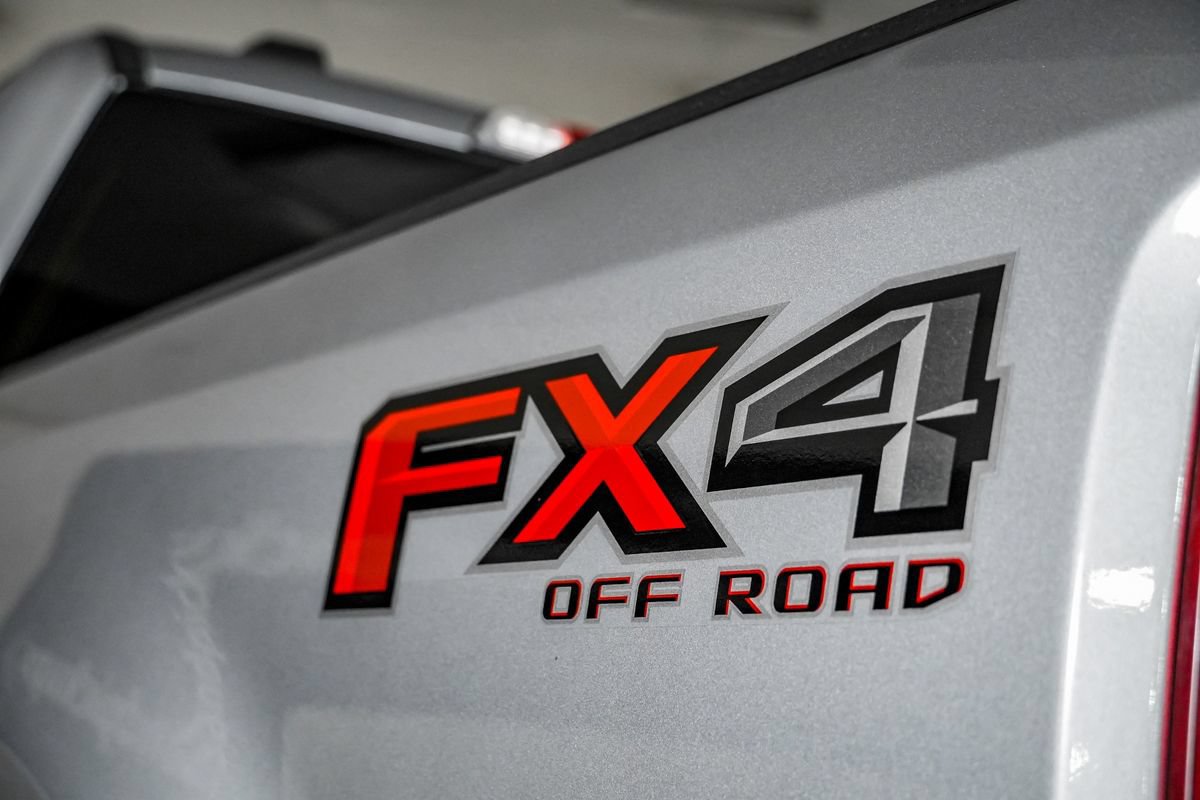 Used 2022 Ford F250 Platinum w/ FX4 Off-Road Package AWD/4WD image 47