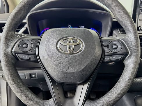 Used 2020 Toyota Corolla LE FWD image 28