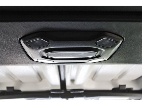 Used 2023 Jeep Gladiator Sport AWD/4WD image 16
